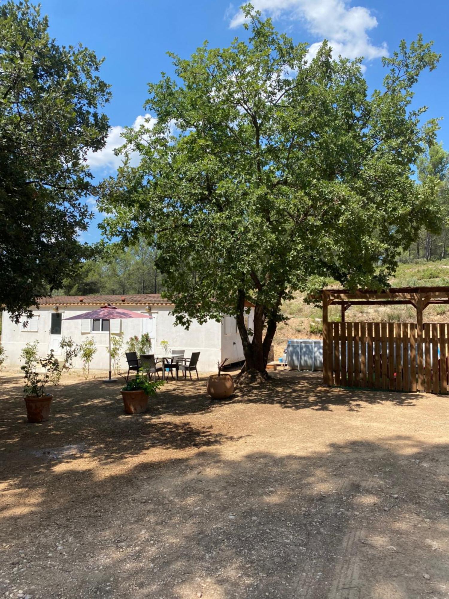 Bungalow Avec Piscine Privative Proche Aix En Provence La Barben Exteriér fotografie